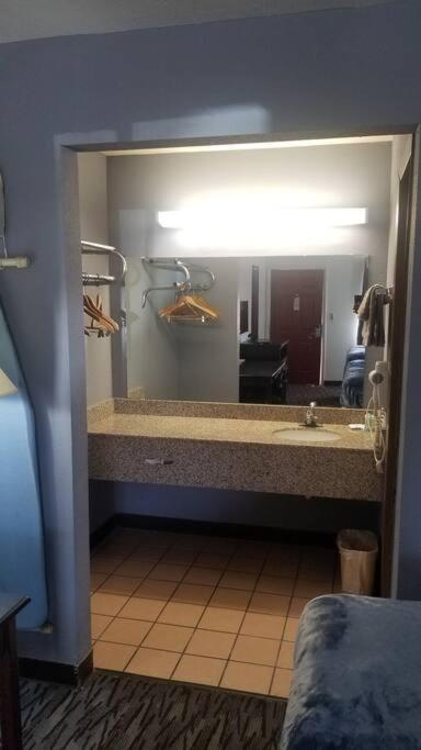 Osu Hotel 2 Queen Beds Hotel Room 132 斯蒂尔沃特 外观 照片